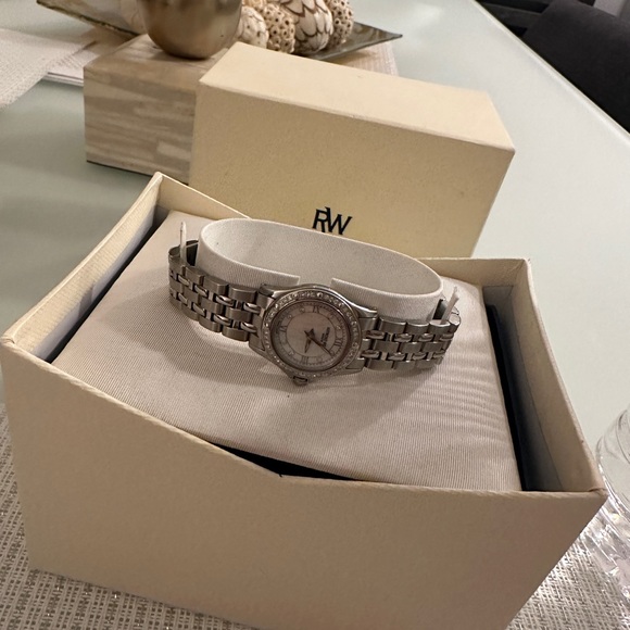 Raymond Weil Women’s Tango Collection Watch - Picture 3 of 5